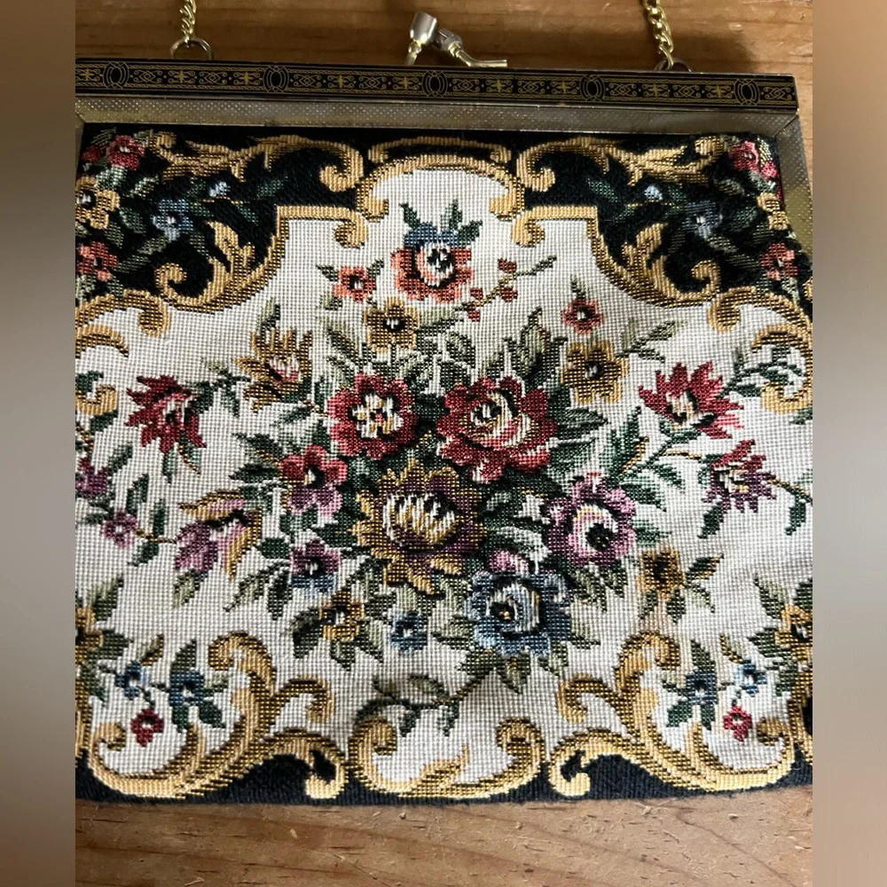 Floral Tapestry Purse Vintage - Picture 5 of 7